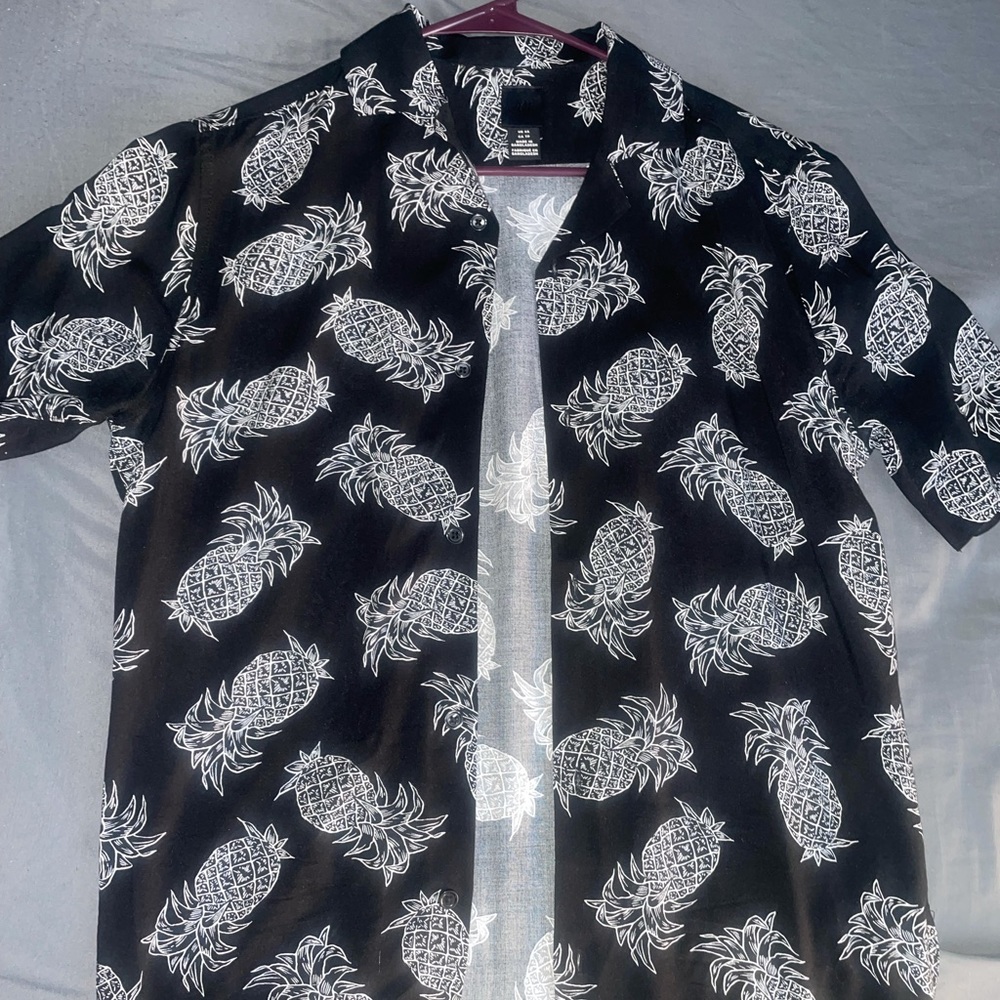 H&M Pineapple Design Shirt Size XS